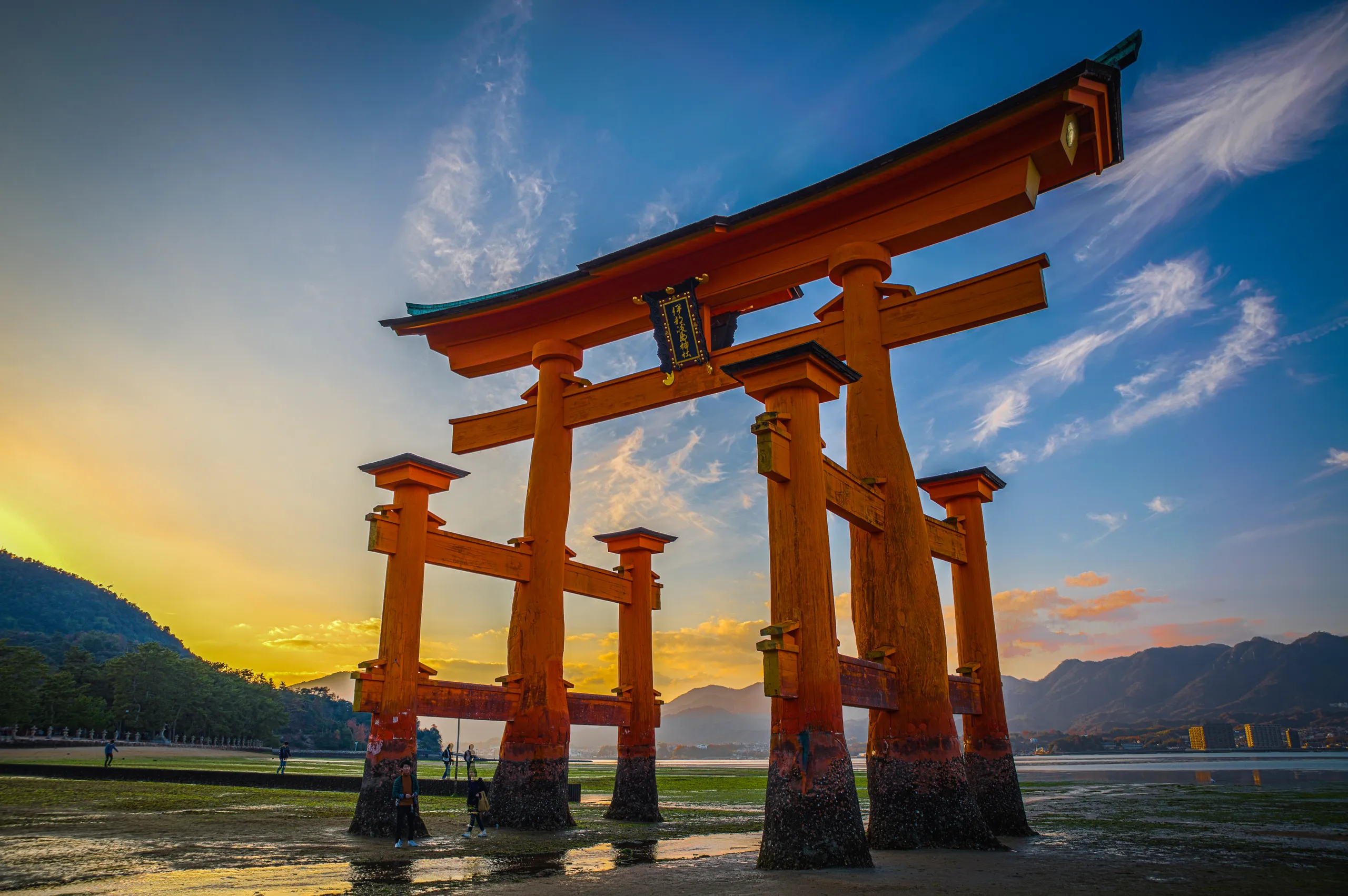 Guided Walking Tours in Hiroshima and Western Japan